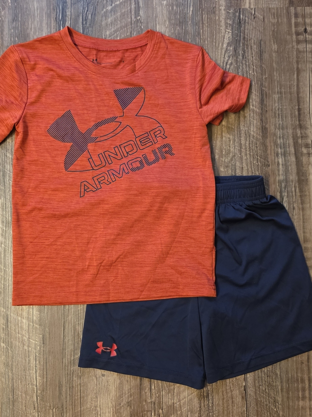 Under Armour Boys 2-Piece Activewear Outfit Set – Size 6
